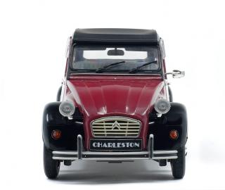 Citroen 2CV6 CHARLESTON rot/schwarz Solido S1805013 1:18